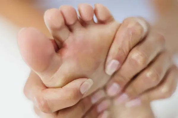 Edema and Fibromyalgia: The Connection and How to Deal